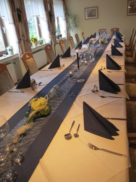 Hotel Restaurant Gunsetal Bad Berleburg Exterior foto